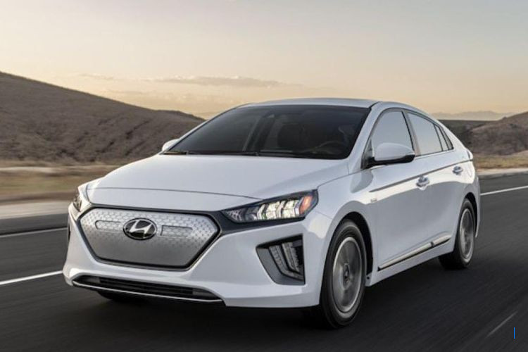 Depresiasi Mobil Listrik Indonesia: Mengapa Harganya Turun Cepat?