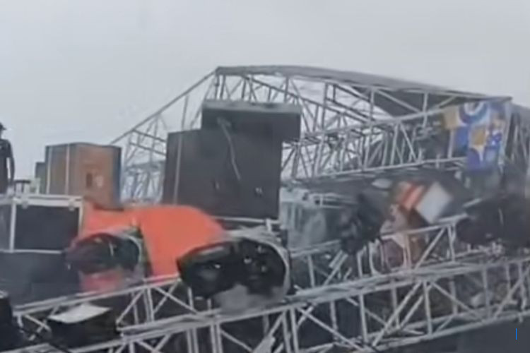 Tenda dan Panggung Gunungsindur Roboh, Dua Terluka dan Lima Motor Rusak