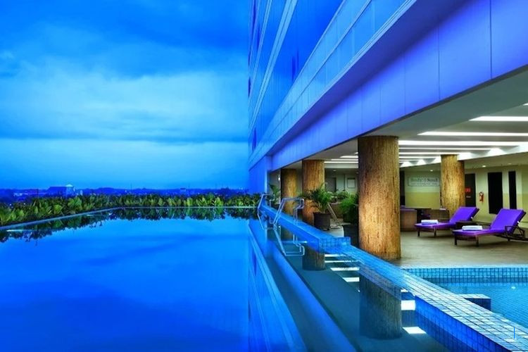 5 Hotel Madiun dengan Kolam Renang: Pengalaman Mewah dan Nyaman untuk Keluarga