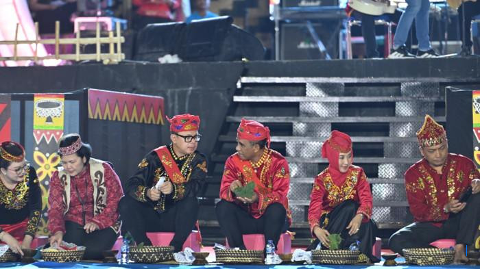 Gubernur Sulteng dan Wamen Bima Arya Hadiri Pembukaan Festival Danau Poso