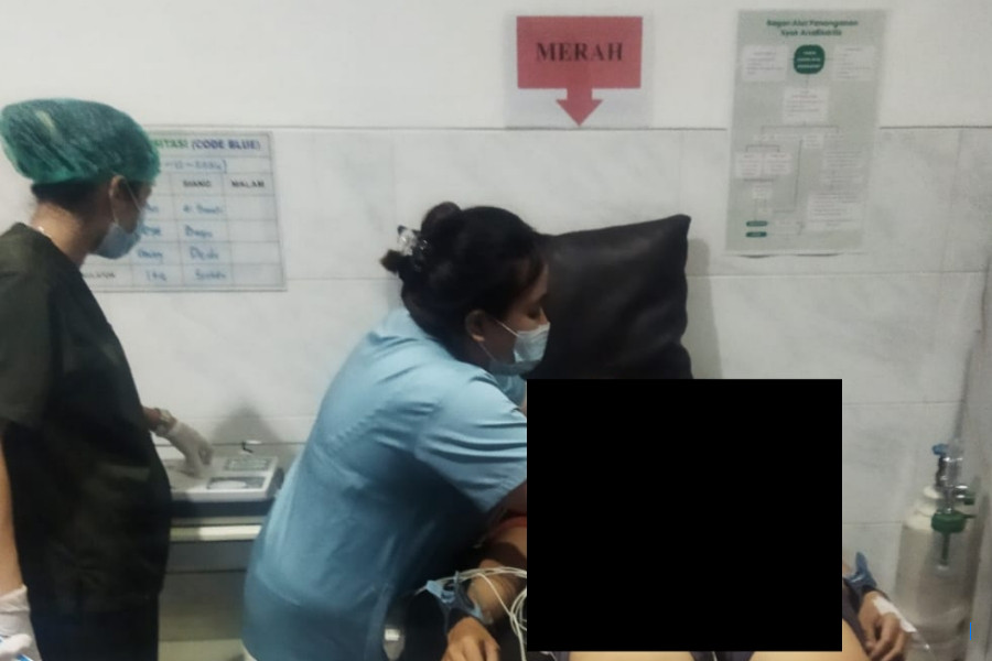 Identitas Pengemudi Lexus Tewas Tertimpa Pohon Tumbang. Warga: Area Pondok Indah Berbahaya