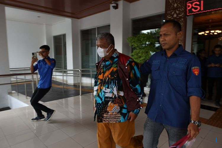 Lurah Diduga Jual Tanah Desa Ajukan Praperadilan