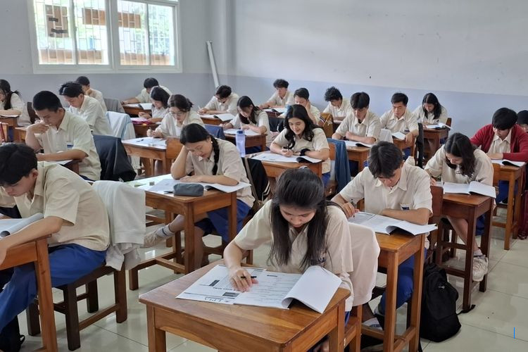 Kemendikdasmen Pastikan Sekolah Gratis, Siswa Tidak Wajib Ikut