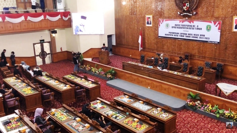 DPRD Buru Gelar Rapat Paripurna Pemaparan Hasil Reses Masa Sidang II 2025