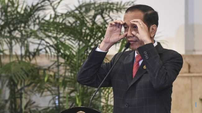 Akhirnya! Jokowi Tunjukkan Ijazahnya Secara Langsung Setelah Lama Ditunggu-Tunggu