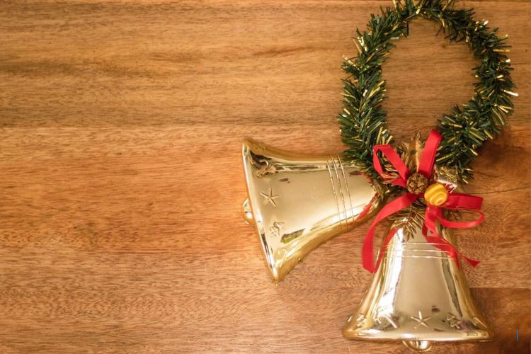 Lagu Natal Ukraina yang Dinyanyikan untuk Tahun Baru, Bukan Natal