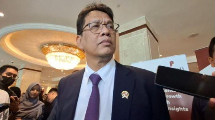 Purbaya Tertawa: Handphone Saya Lebih Kecil