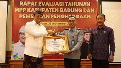 Kanwil Kemenkum Bali Meraih Penghargaan Kinerja Terbaik di MPP Badung