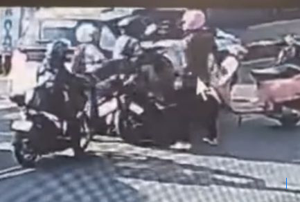 Pemotor Vespa Aniaya Karyawan Zaskia, Polisi Buru Pelaku
