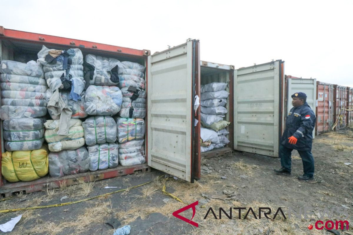 BC Dumai Terus Pantau dan Tindak Penyelundupan Pakaian Bekas